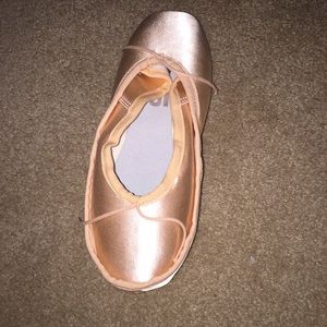 Freed pointe shoes